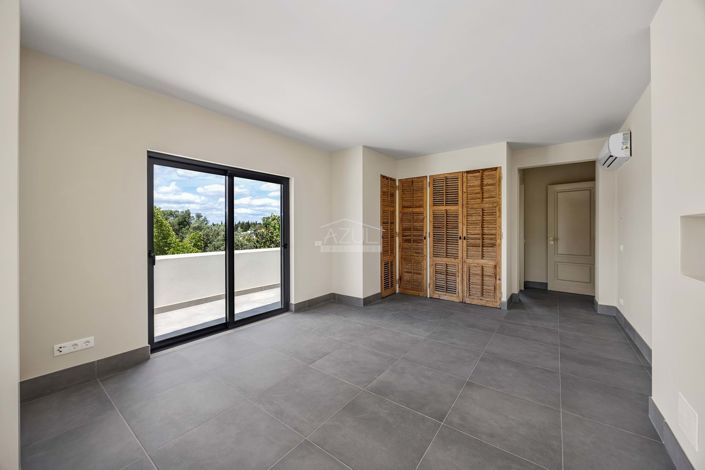 Image No.19-4 Bed Villa for sale