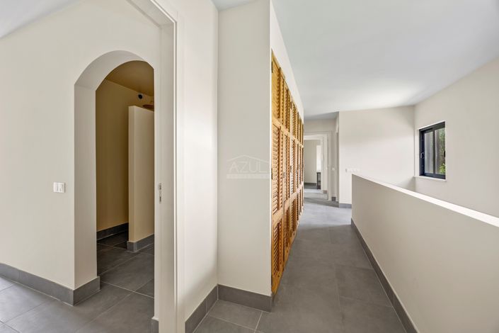 Image No.21-4 Bed Villa for sale