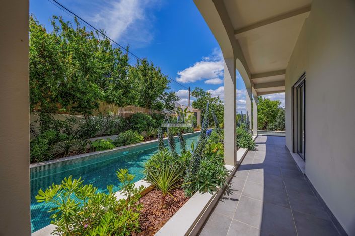 Image No.29-4 Bed Villa for sale