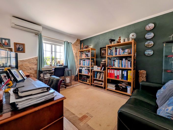 Image No.15-4 Bed Villa for sale