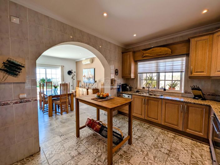 Image No.8-4 Bed Villa for sale