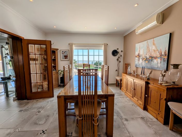 Image No.9-4 Bed Villa for sale