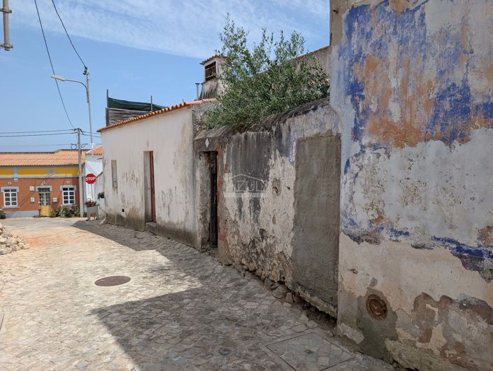 Image No.8-1 Bed Property for sale