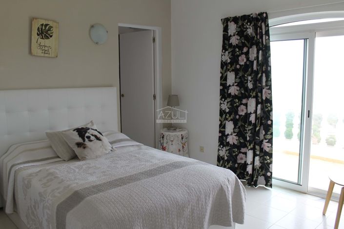 Image No.10-5 Bed Villa for sale