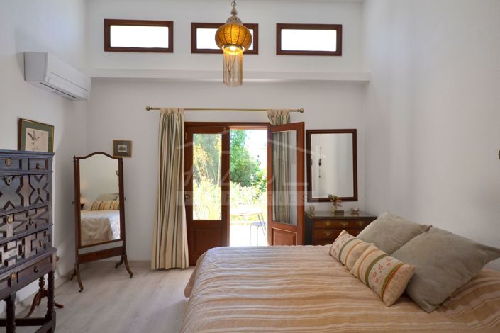 Image No.22-2 Bed Villa for sale