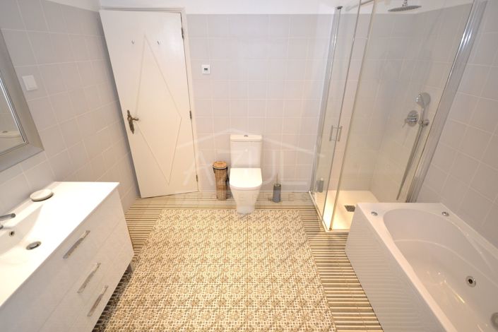 Image No.31-2 Bed Villa for sale