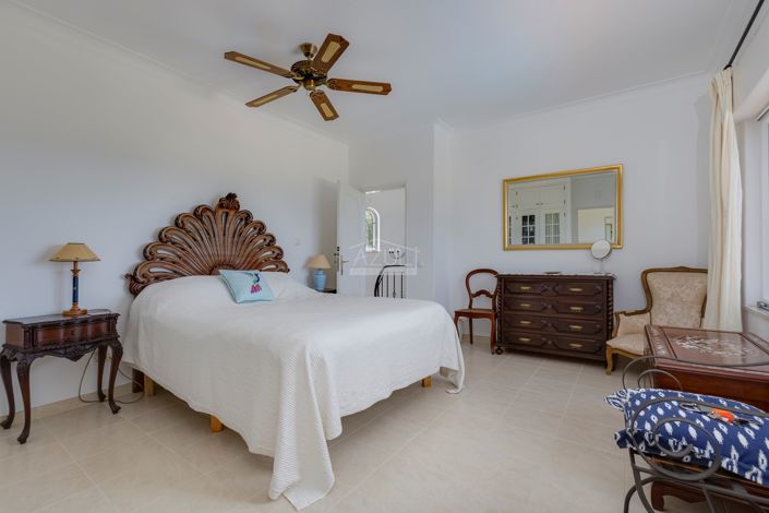 Image No.20-4 Bed Villa for sale