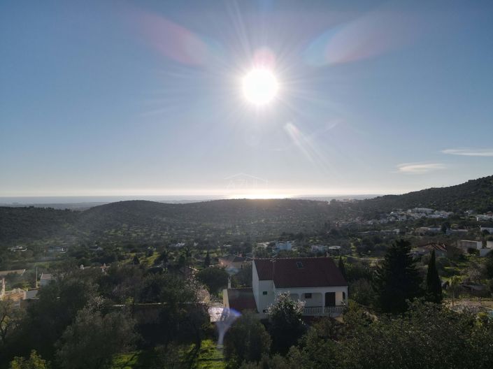 Image No.1-Terrain de 4 chambres à vendre à Loule