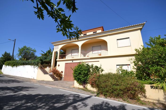 Image No.2-Villa de 4 chambres à vendre à Loule