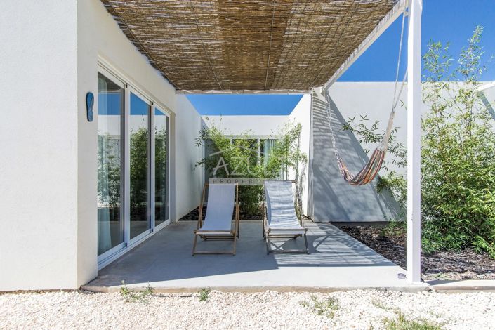 Image No.11-31 Bed Villa for sale