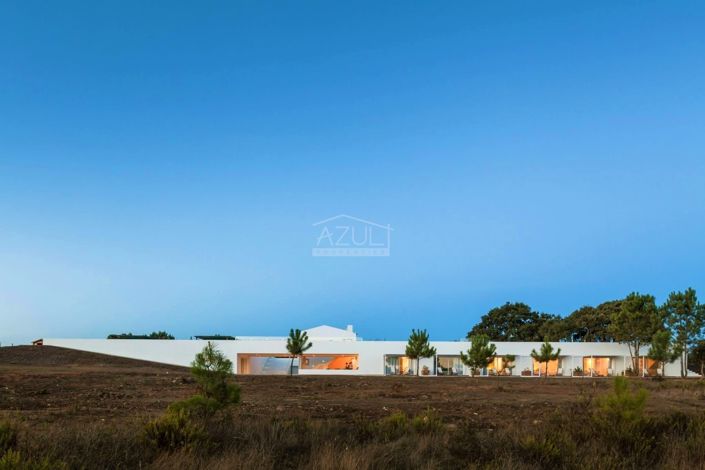 Image No.26-31 Bed Villa for sale