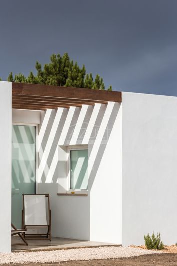 Image No.44-31 Bed Villa for sale