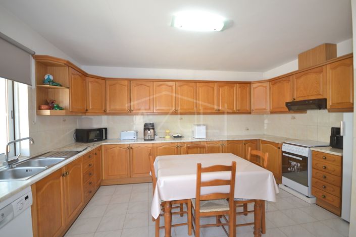Image No.12-4 Bed Villa for sale