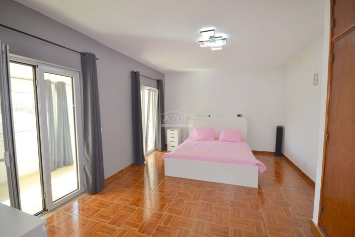 Image No.24-4 Bed Villa for sale