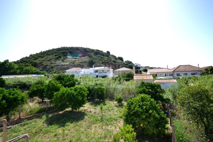 Image No.3-4 Bed Villa for sale