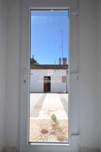 Image No.11-3 Bed Villa for sale