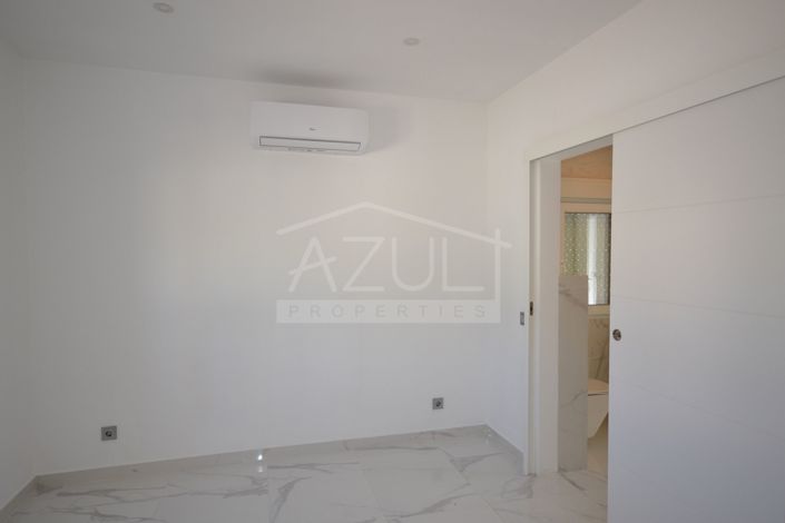 Image No.13-3 Bed Villa for sale