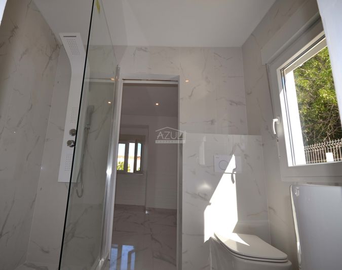 Image No.17-3 Bed Villa for sale
