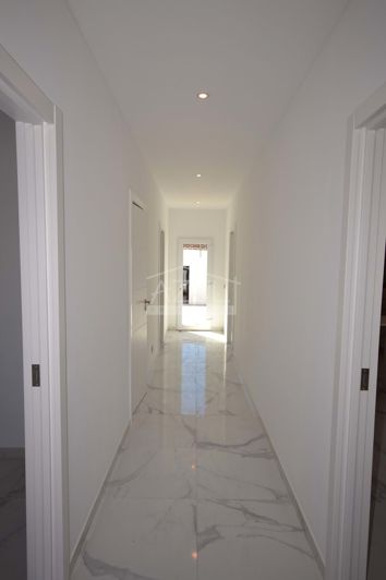 Image No.21-3 Bed Villa for sale