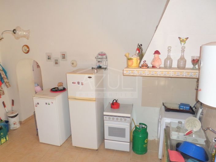 Image No.10-2 Bed Townhouse for sale
