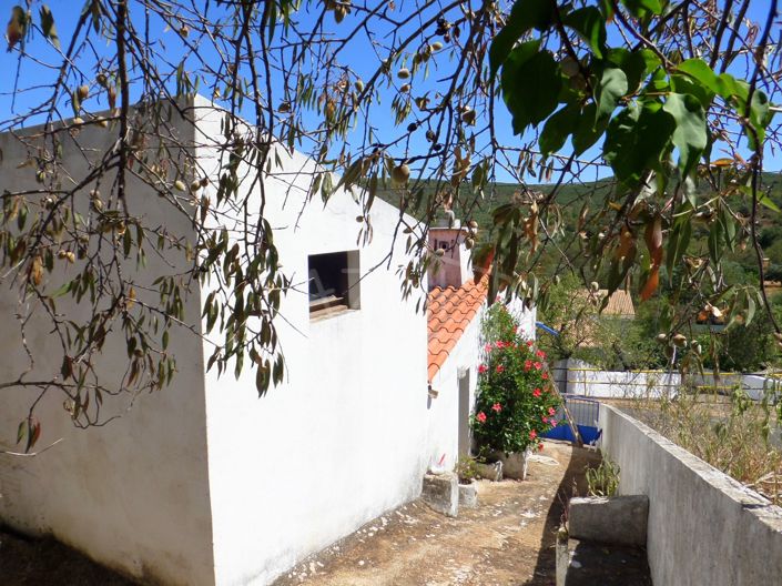 Image No.20-2 Bed Townhouse for sale