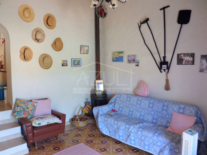 Image No.6-2 Bed Townhouse for sale