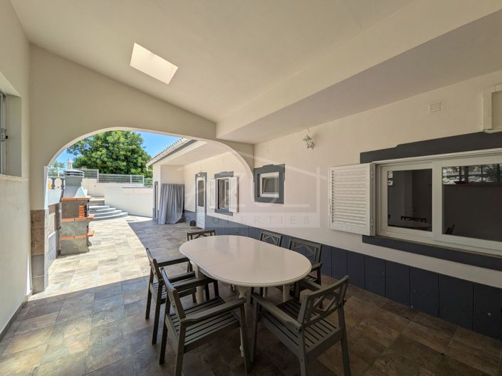 Image No.5-4 Bed Villa for sale