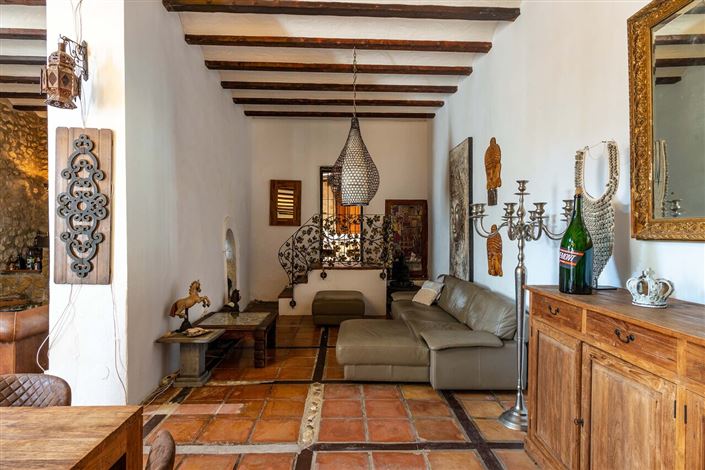 Image No.8-6 Bed Finca for sale