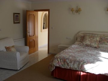 11709-villa-for-sale-in-jalon-241836-large
