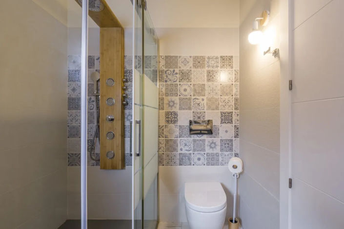 Image No.29-10 Bed Property for sale