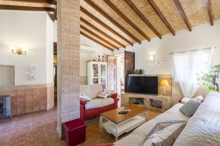 Image No.41-10 Bed Property for sale