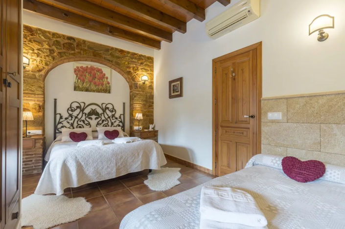 Image No.6-10 Bed Property for sale