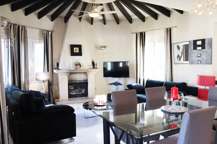 Image No.7-2 Bed Villa for sale