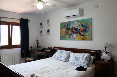 12394-villa-for-sale-in-orba-287571-large