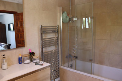 12394-villa-for-sale-in-orba-287567-large