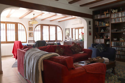 12394-villa-for-sale-in-orba-287579-large