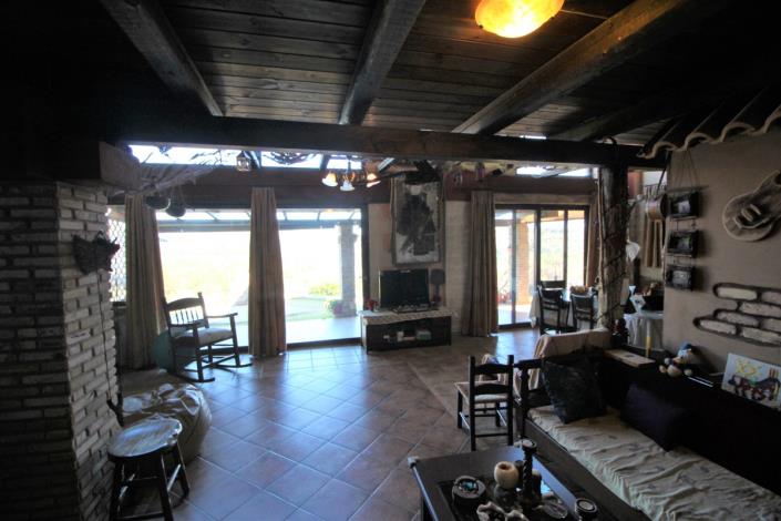 Image No.4-Terre de 5 chambres à vendre à Sellia