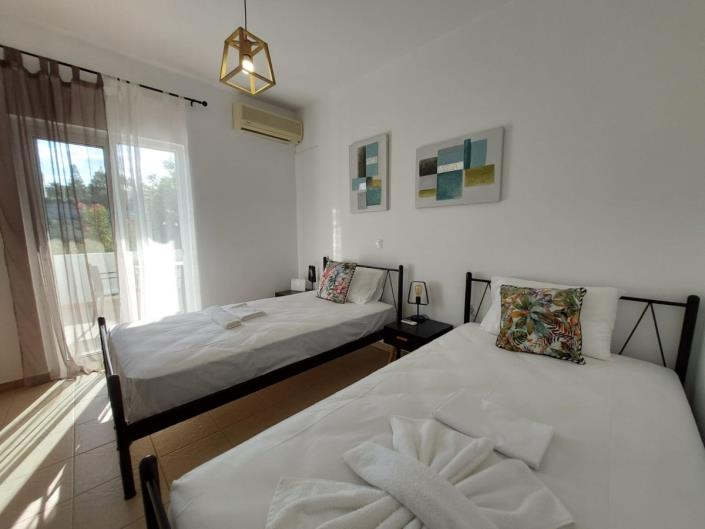 Image No.22-3 Bed Apartment for sale