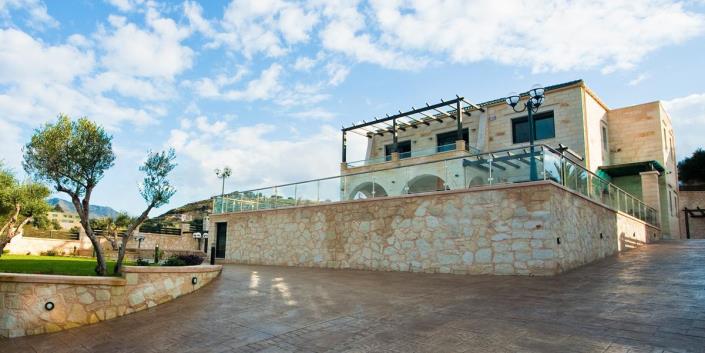 Image No.3-Villa de 4 chambres à vendre à Almyrida