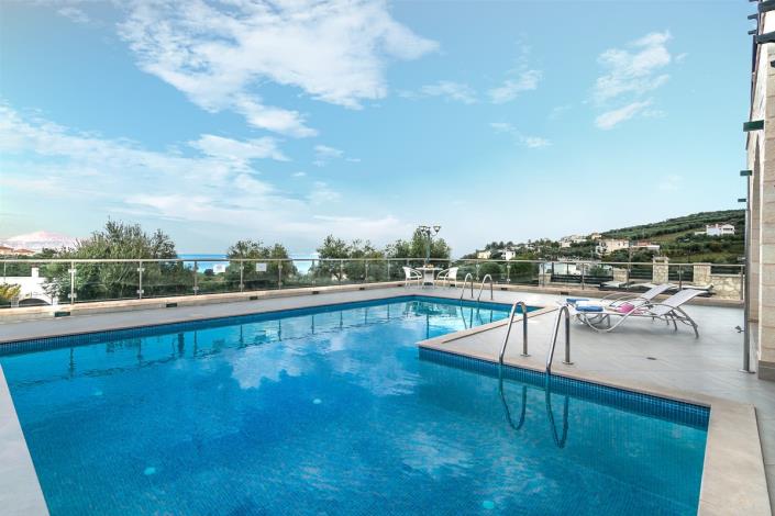 Image No.5-Villa de 4 chambres à vendre à Almyrida