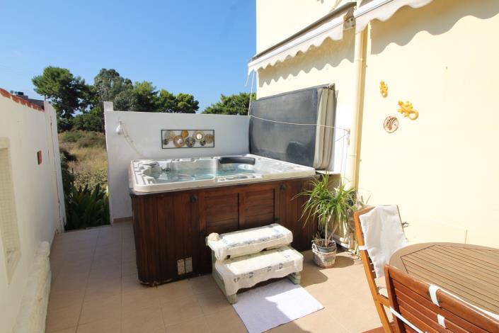 Image No.5-2 Bed Villa for sale