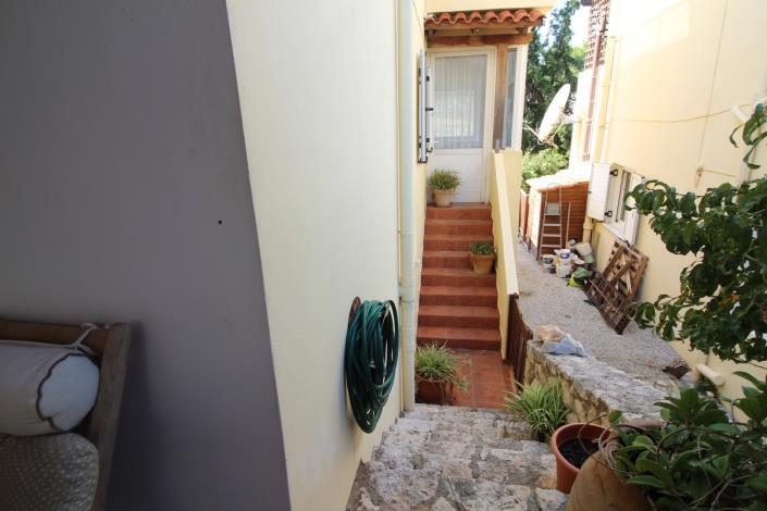 Image No.25-2 Bed Villa for sale