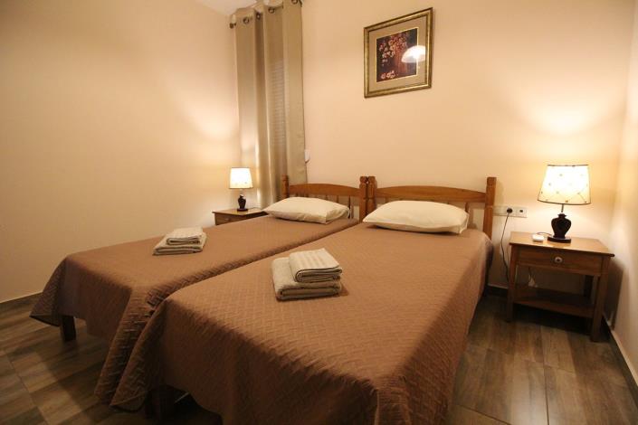 Image No.6-6 Bed Villa for sale