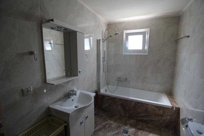 Image No.8-6 Bed Villa for sale