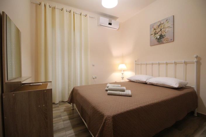 Image No.9-6 Bed Villa for sale