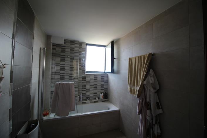 Image No.34-4 Bed House/Villa for sale