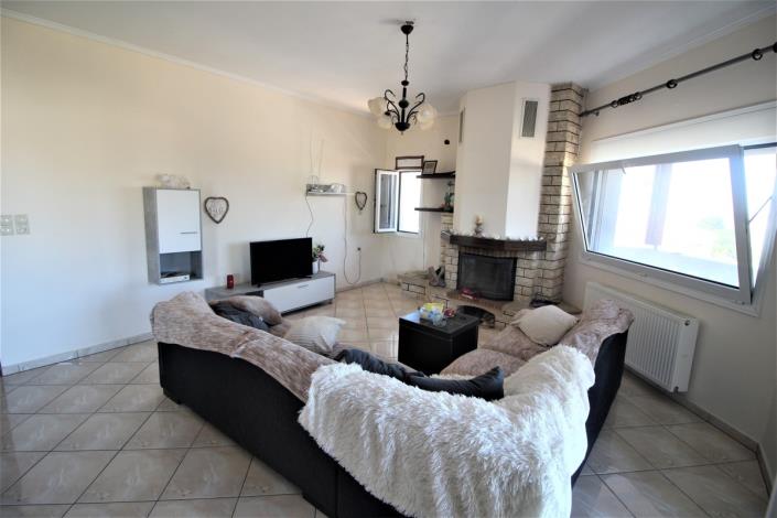 Image No.2-Appartement de 3 chambres à vendre à Megala Chorafia