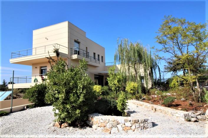 Image No.1-4 Bed Villa for sale