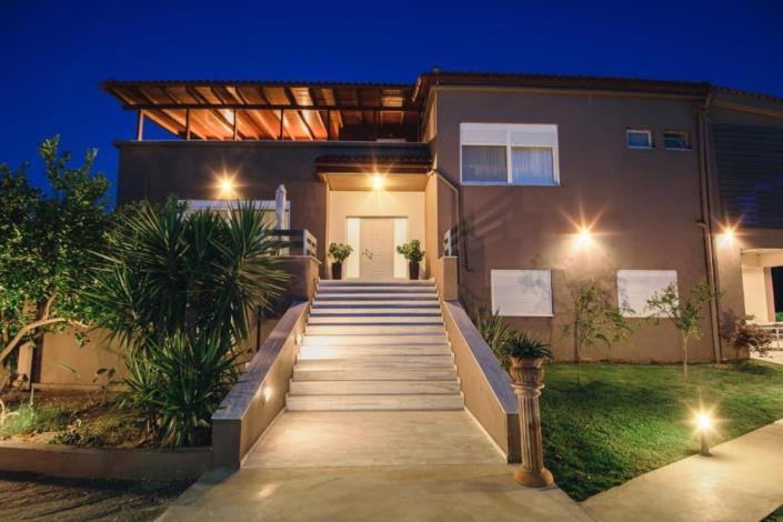 Image No.17-5 Bed Villa for sale