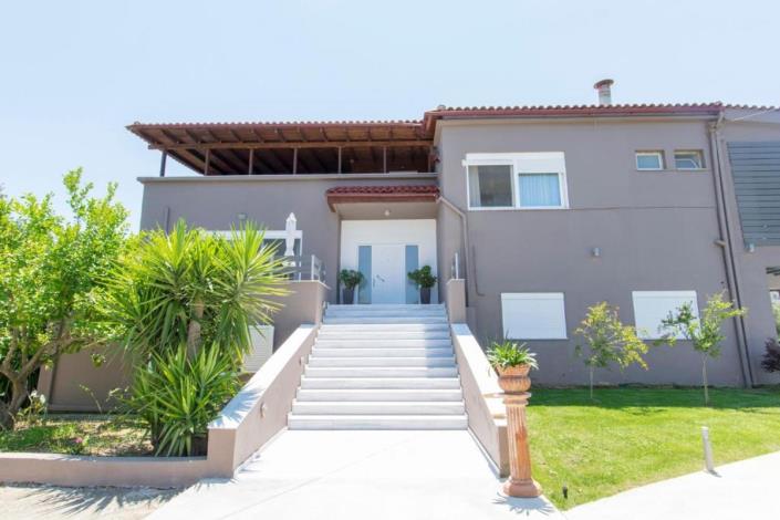 Image No.42-5 Bed Villa for sale